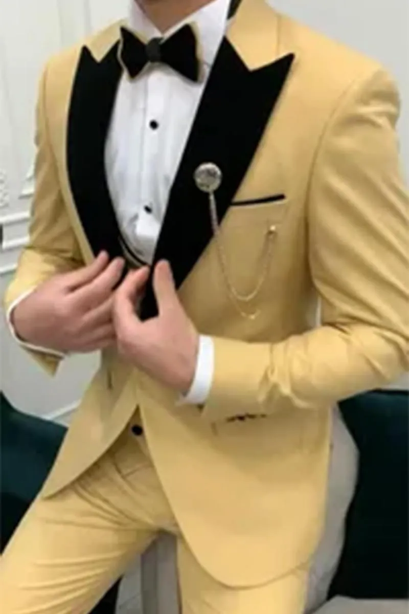 Boys Tuxedo Suit 3 Piece Peak Lapel Slim Fit Suit for Boy Classic Jacket Double Breasted Vest Pants Set Wedding Prom