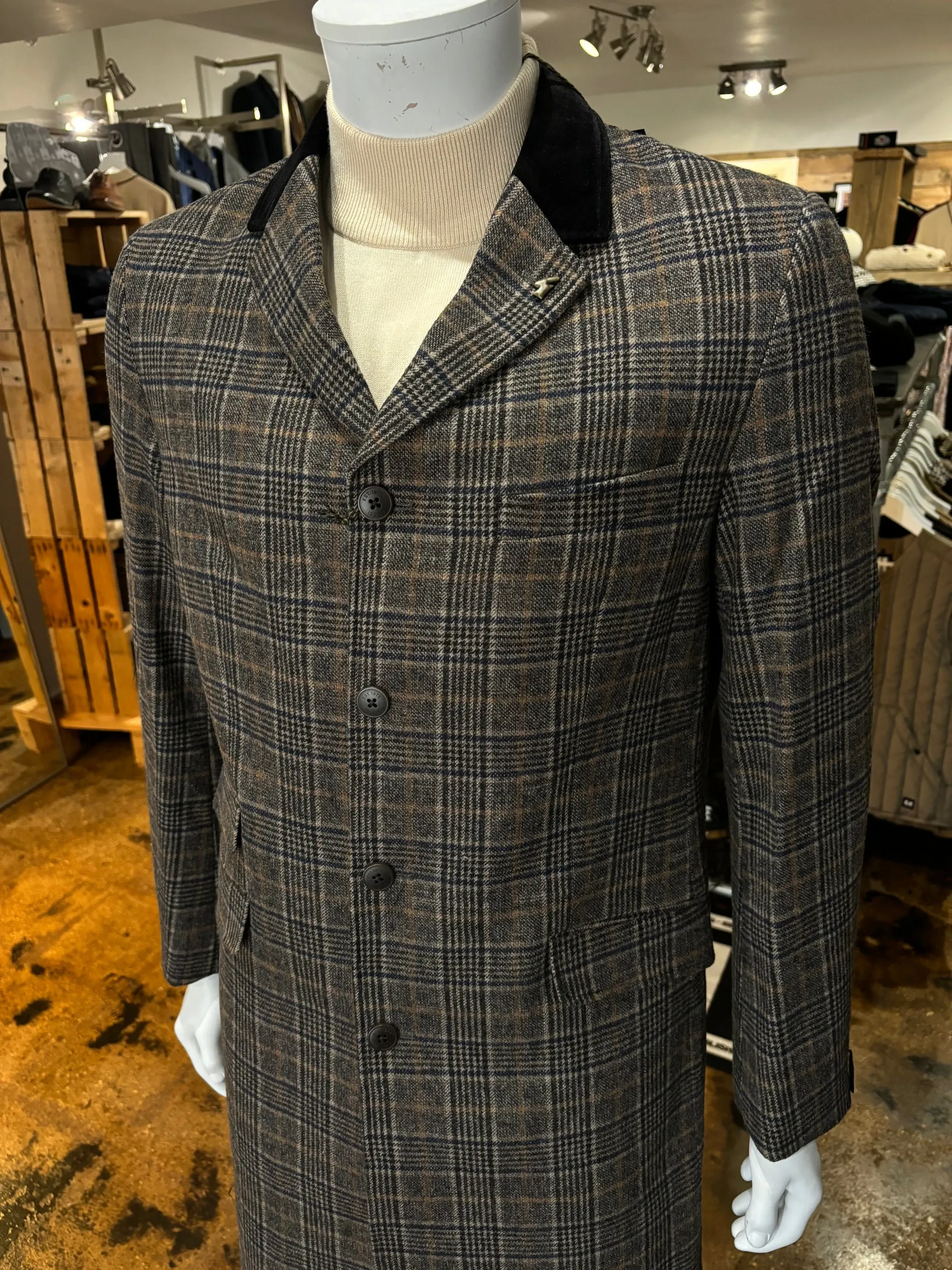 Gabicci Statham Black Prince of Wales Check Overcoat with Velvet Lapels