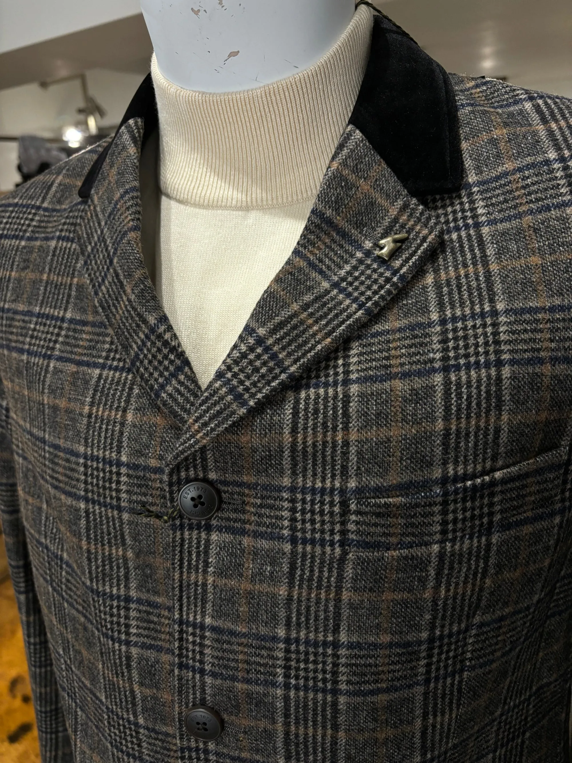 Gabicci Statham Black Prince of Wales Check Overcoat with Velvet Lapels