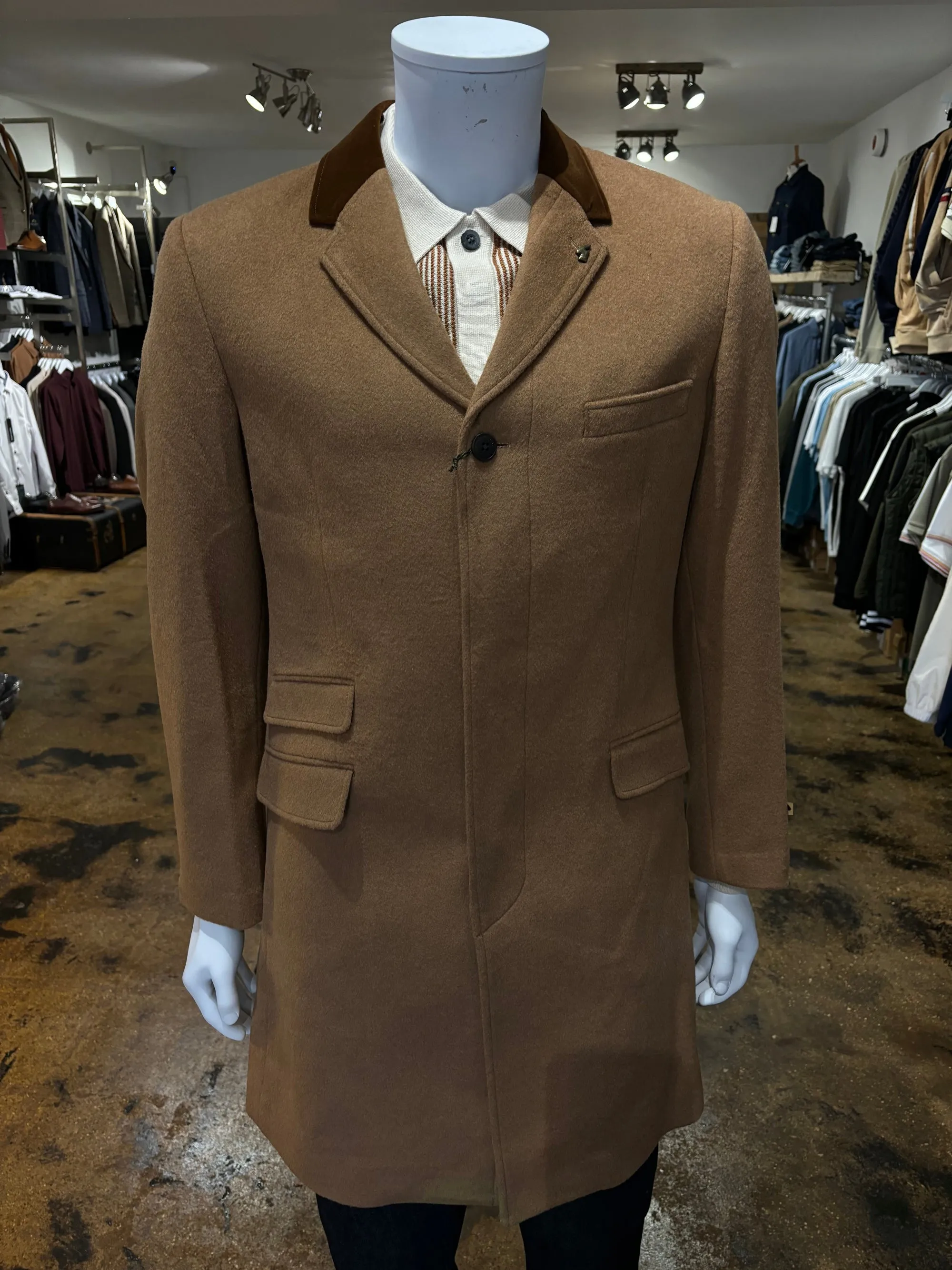 Gabicci Tan Wool Blend Overcoat with Velvet Lapels & Paisley Lining