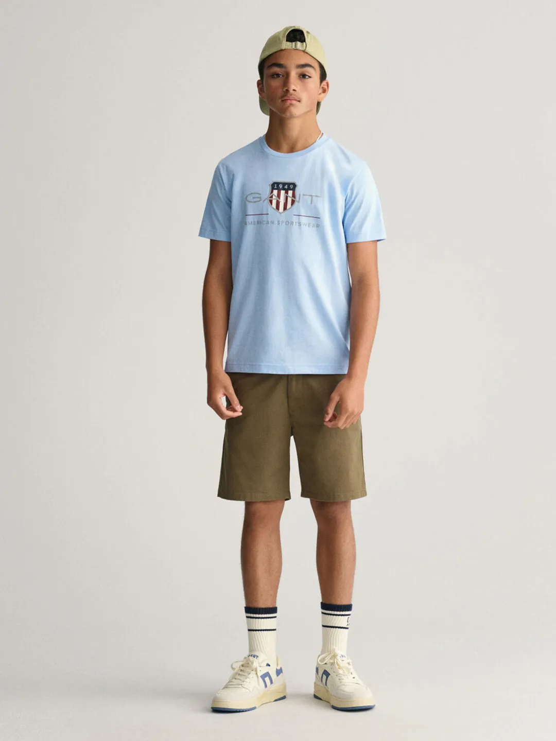 Gant Boys Olive Solid Mid-rise Regular Fit Chino Shorts