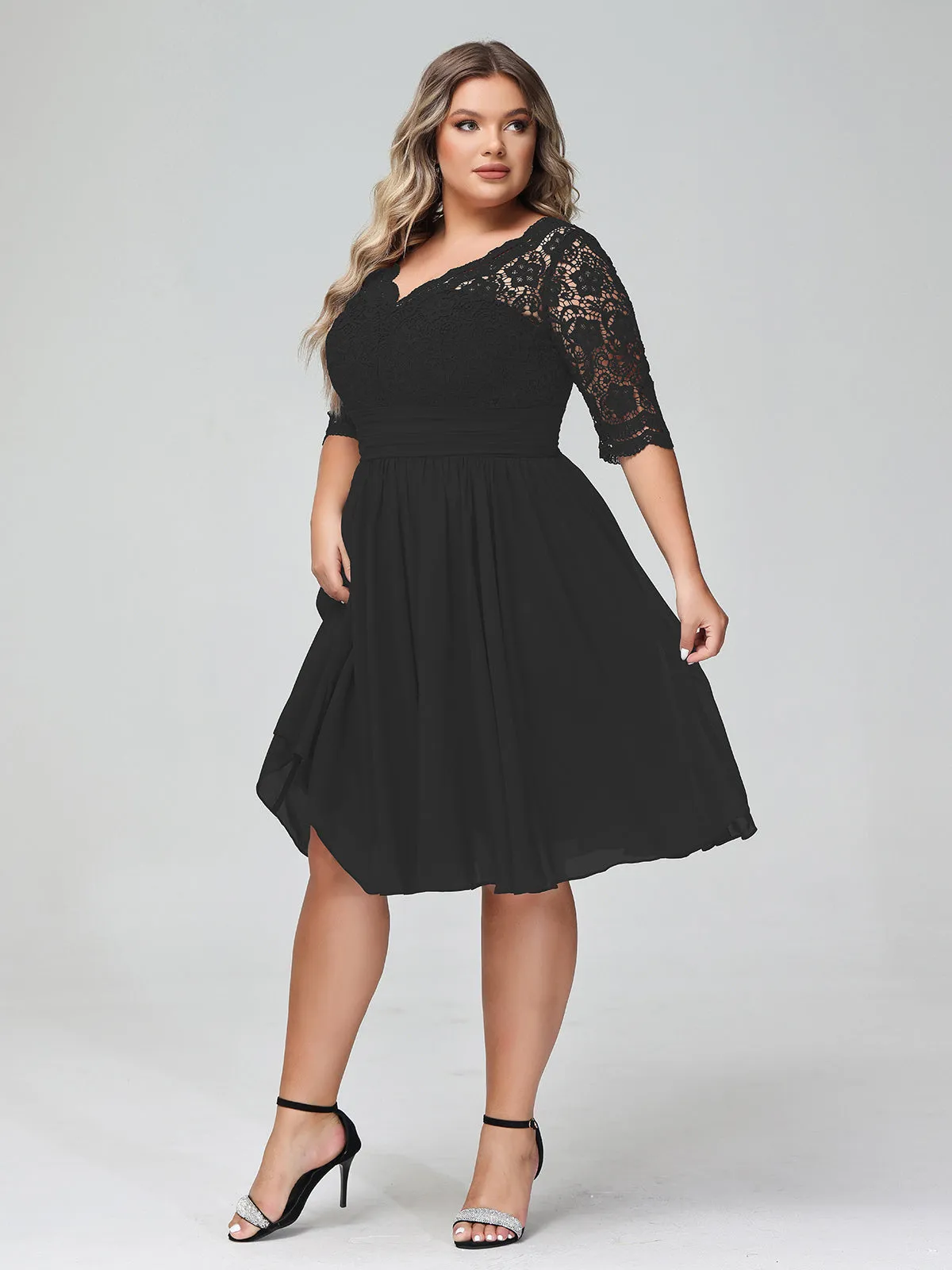 Lace and Chiffon Short Dress with Half Sleeves Black
