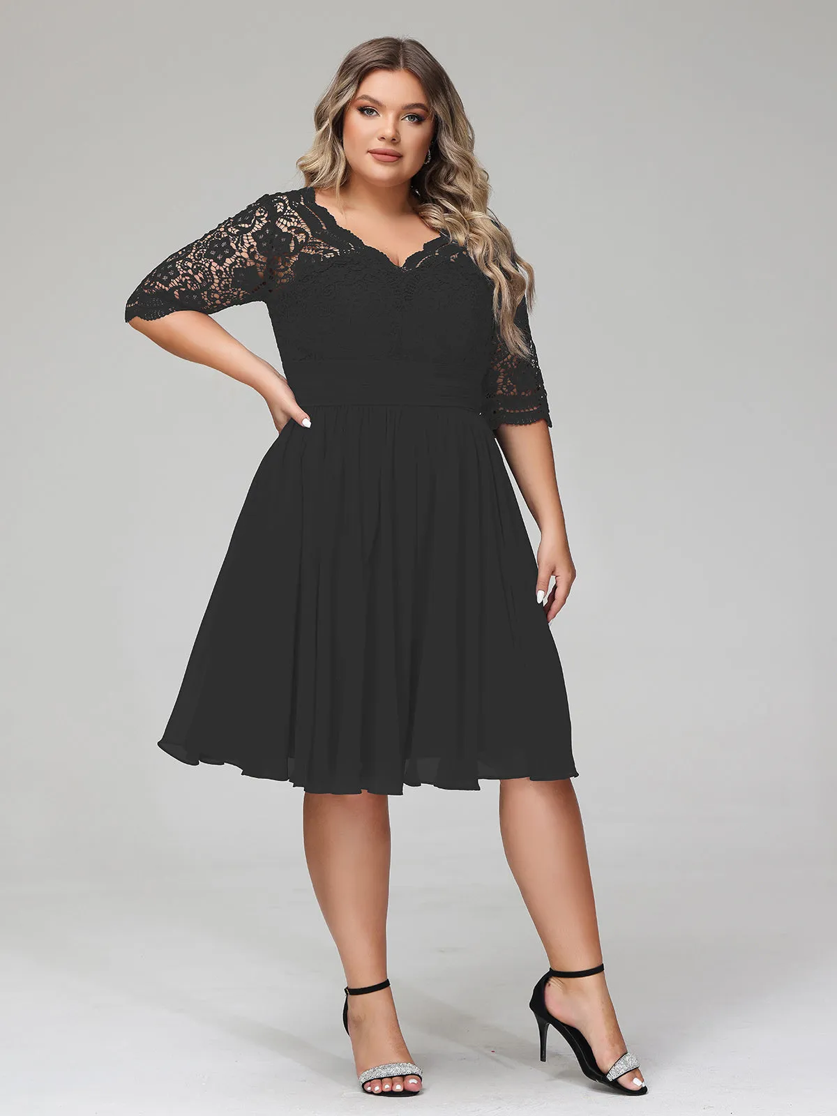 Lace and Chiffon Short Dress with Half Sleeves Black