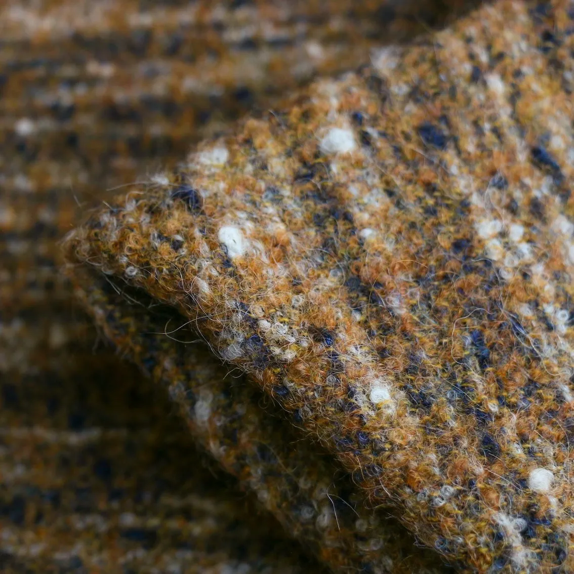 Last Chance of Weave Again Mustard/Navy