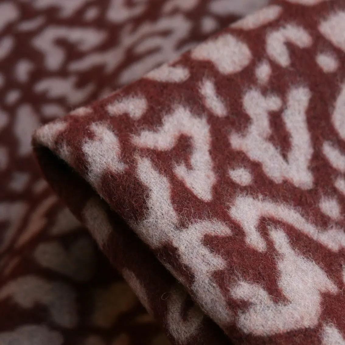 Leopardo Plum/Blush Coating