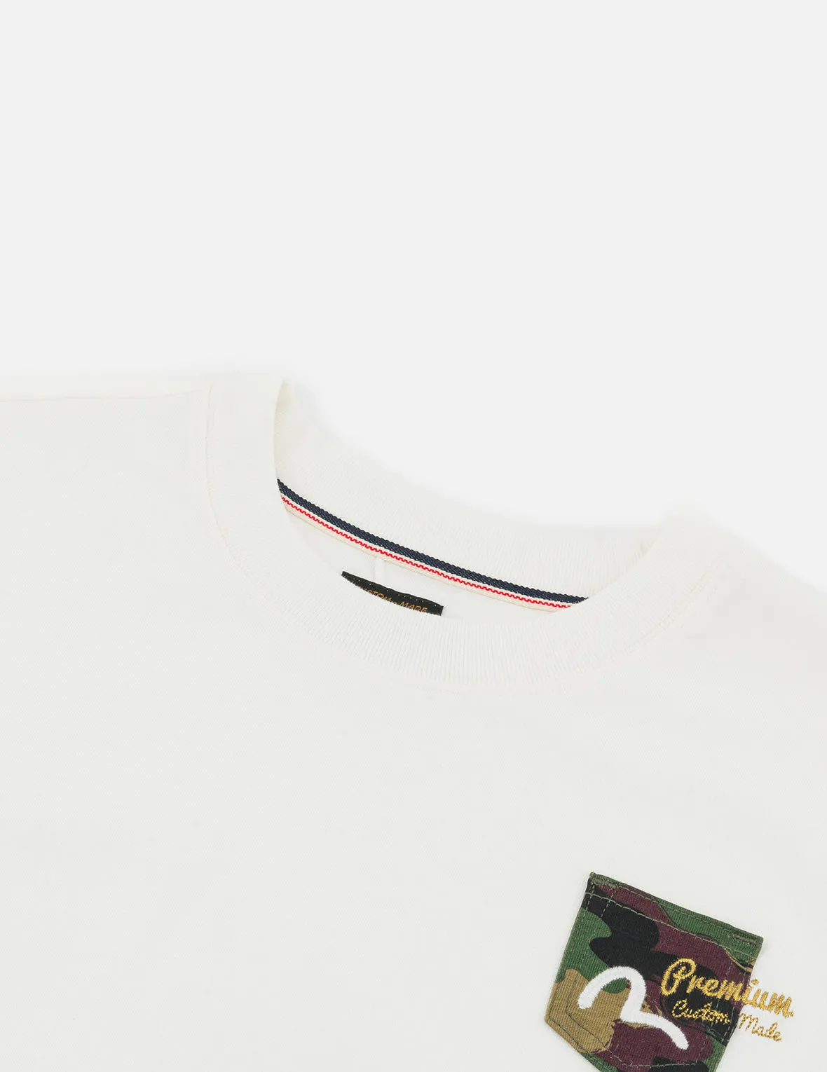 Multi-embroidery and Multi-pocket Relax Fit T-shirt