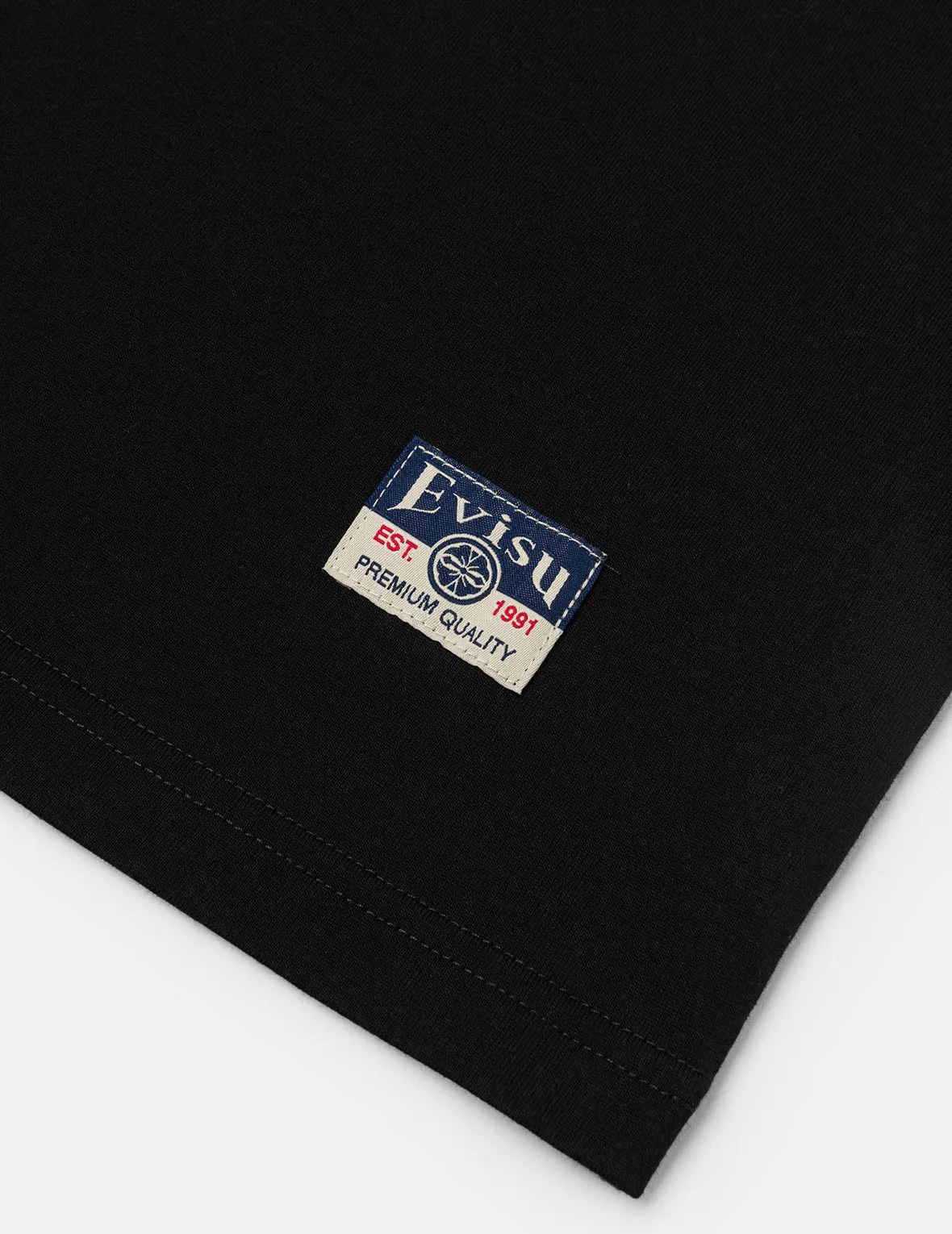 Multi-Pocket and Multi-Print Detail Relax Fit T-Shirt