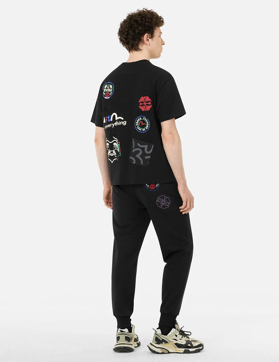 Multi-Pocket and Multi-Print Detail Relax Fit T-Shirt