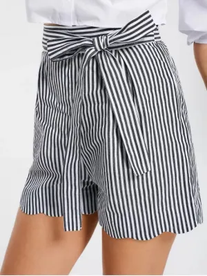 TastyHottie - Trendy Belted Scalloped Stripes Shorts