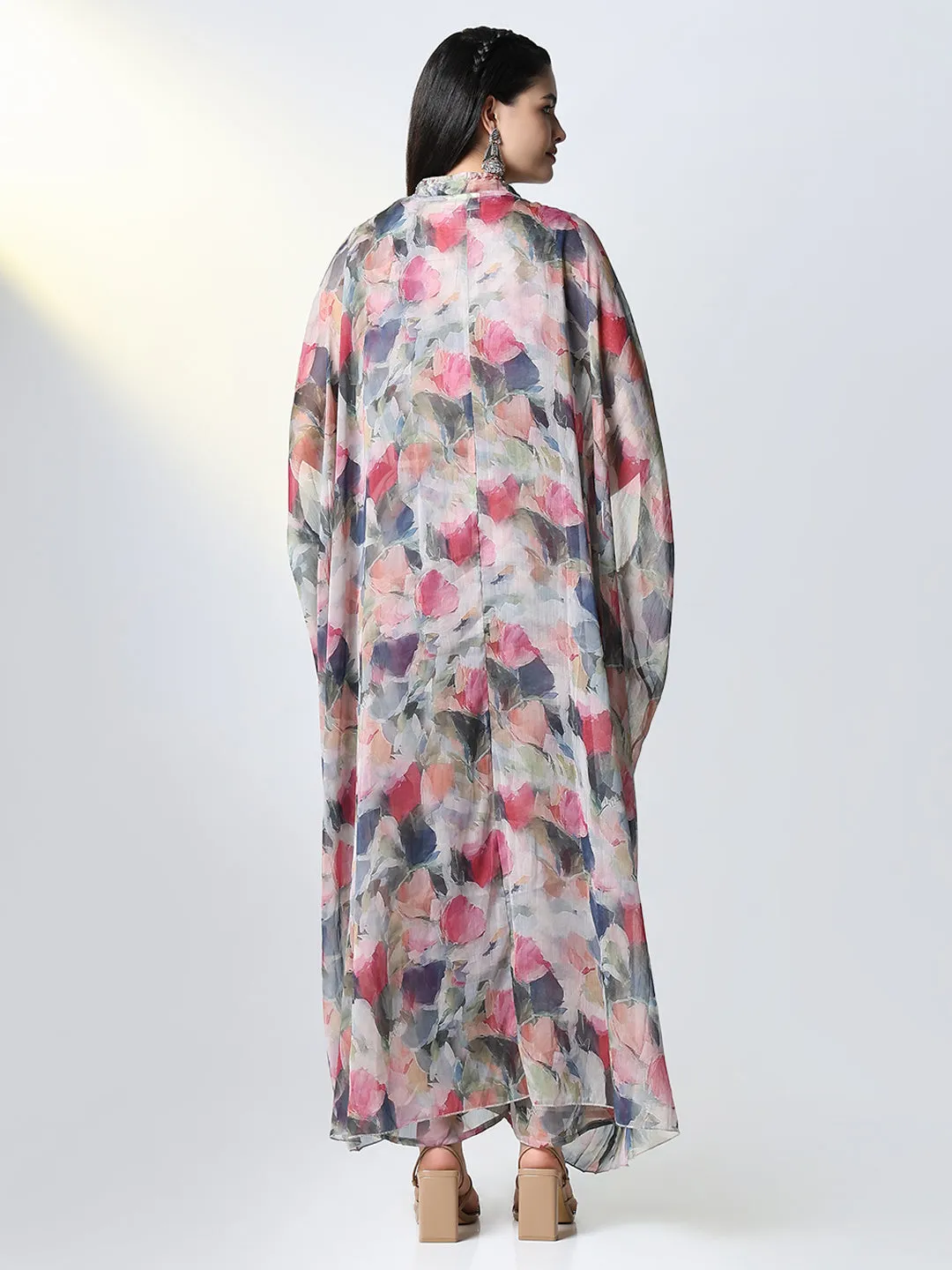 Women Grey & Red Floral Printed Kurta Set with Overcoat