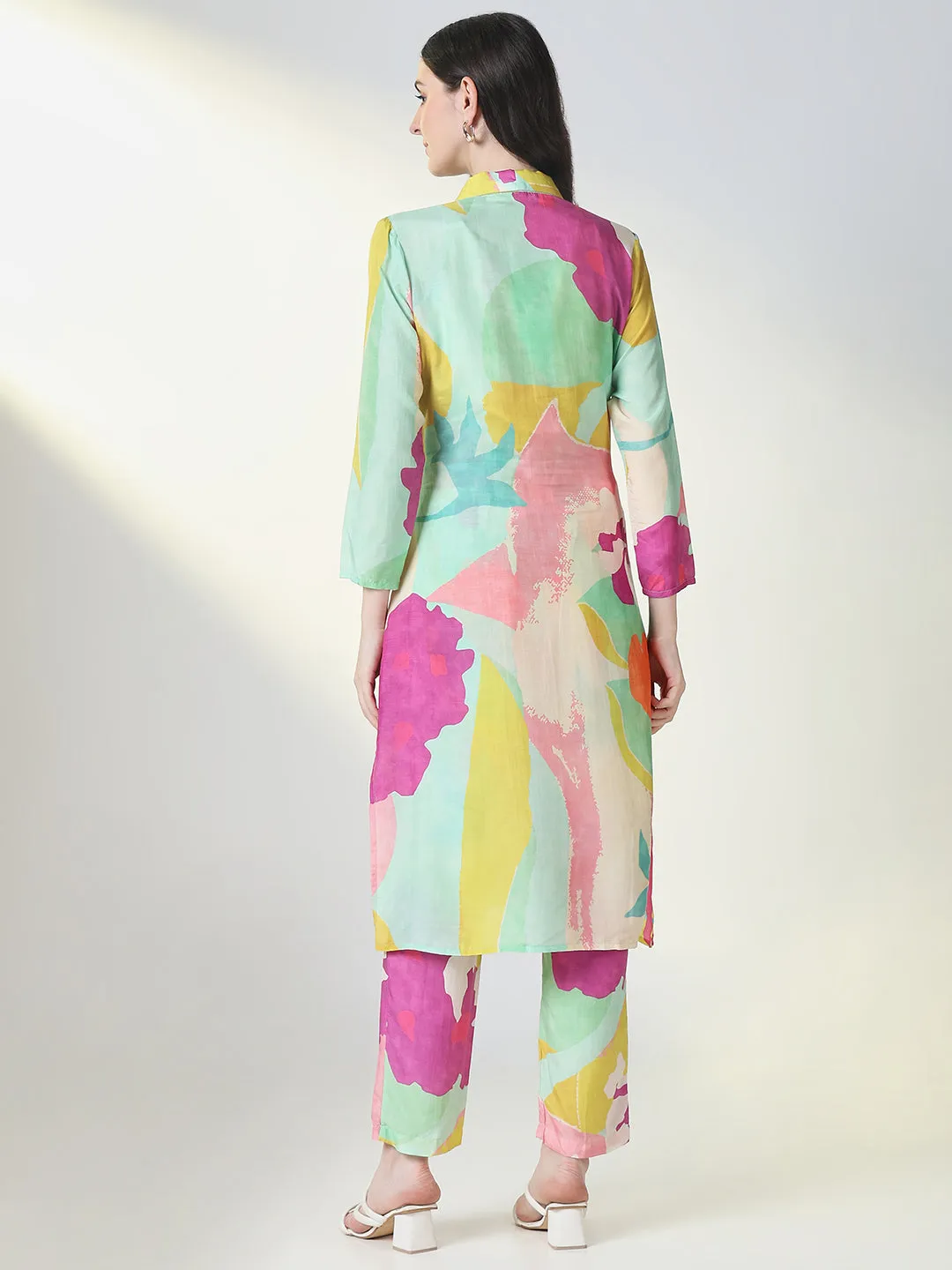 Women Multi Color Printed Kurta Sets with Overcoat