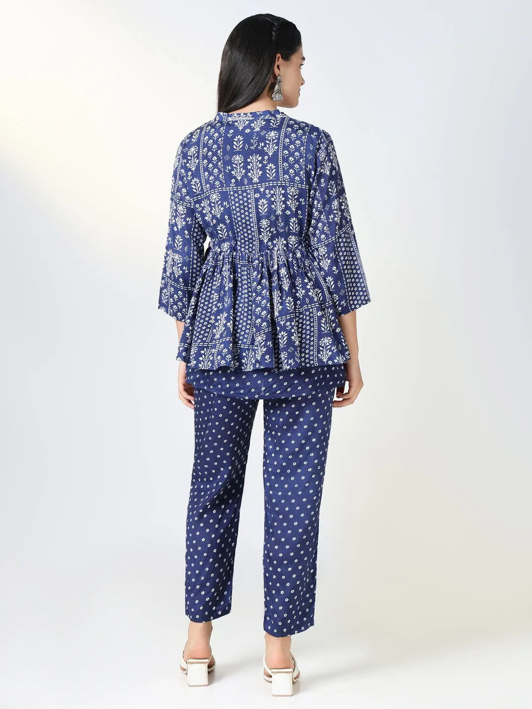 Women Navy Blue Printed Kurta Set with Overcoat
