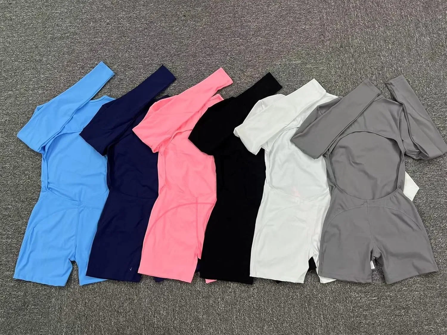 Women's Crew Neck Yoga Athletic Jumpsuit One Piece Backless Sport Rompers Back Cutout Long Sleeve Workout Gym Bodysuit